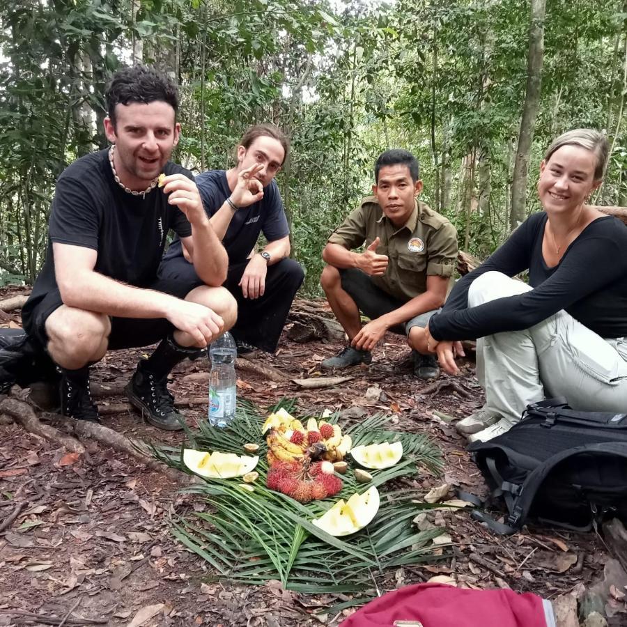Jungle Life Guest House - Trekking & Transport Only Book With Us Bukit Lawang Exterior foto