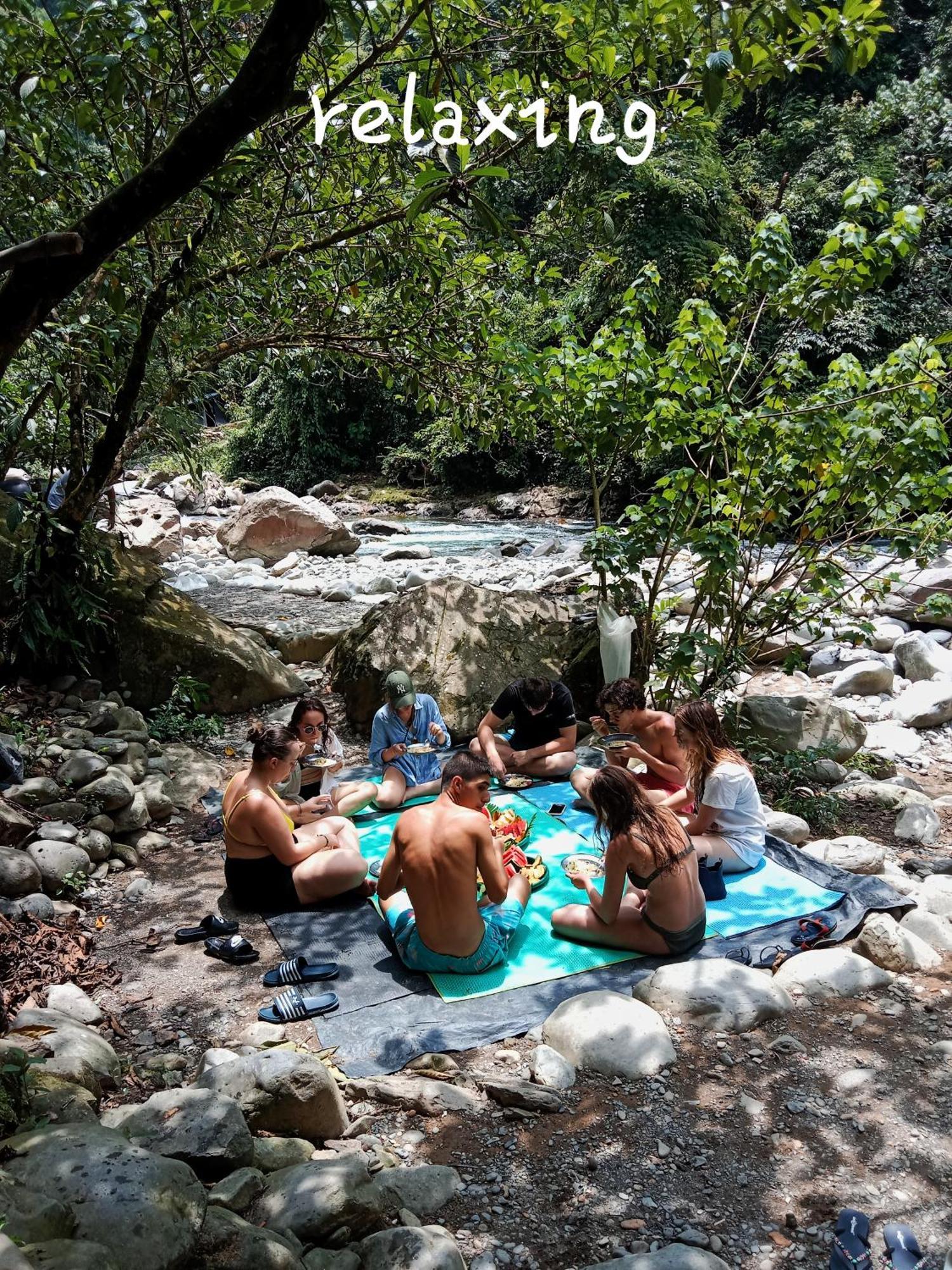 Jungle Life Guest House - Trekking & Transport Only Book With Us Bukit Lawang Exterior foto