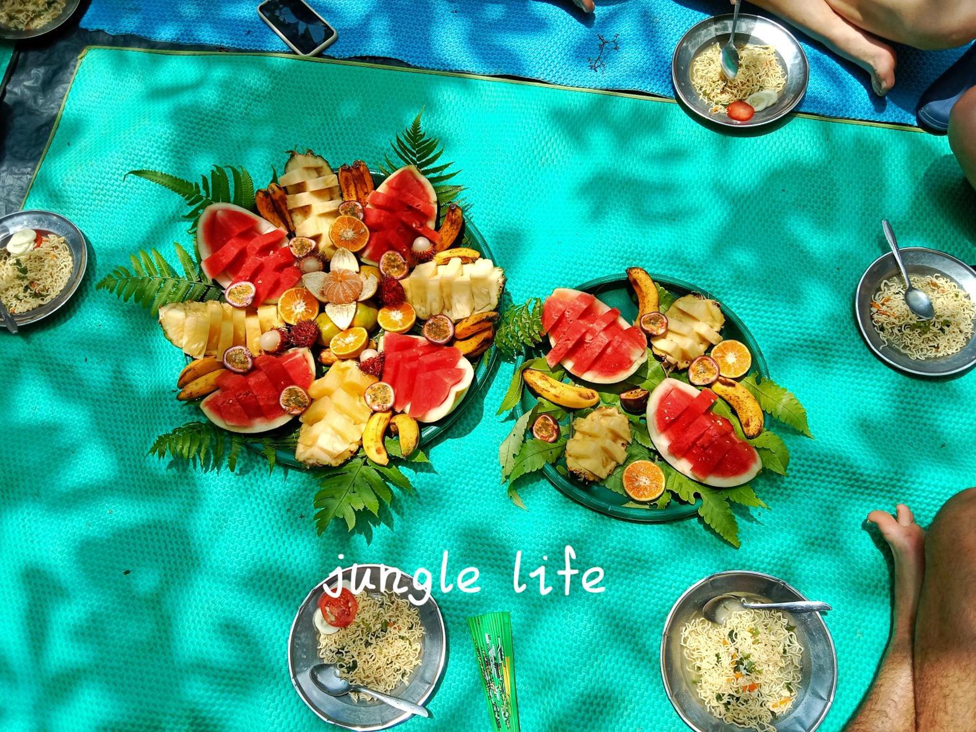 Jungle Life Guest House - Trekking & Transport Only Book With Us Bukit Lawang Exterior foto